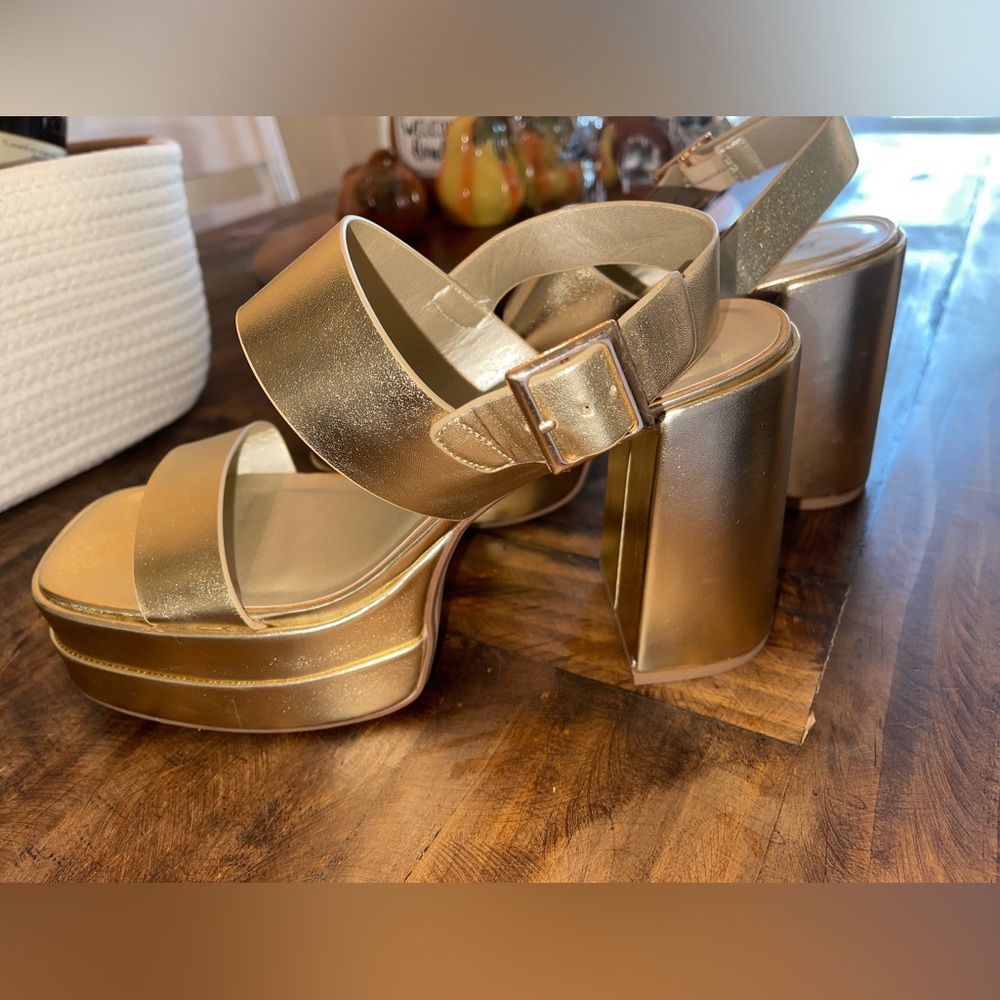 Soda platform heels (never worn!!!)